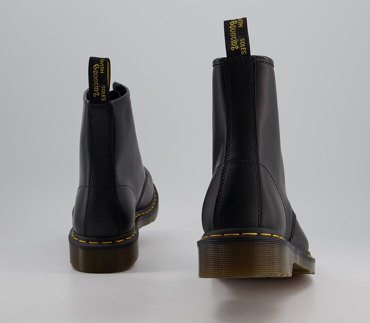 Dr. Martens8 Eye Lace Boots MBlack Leather