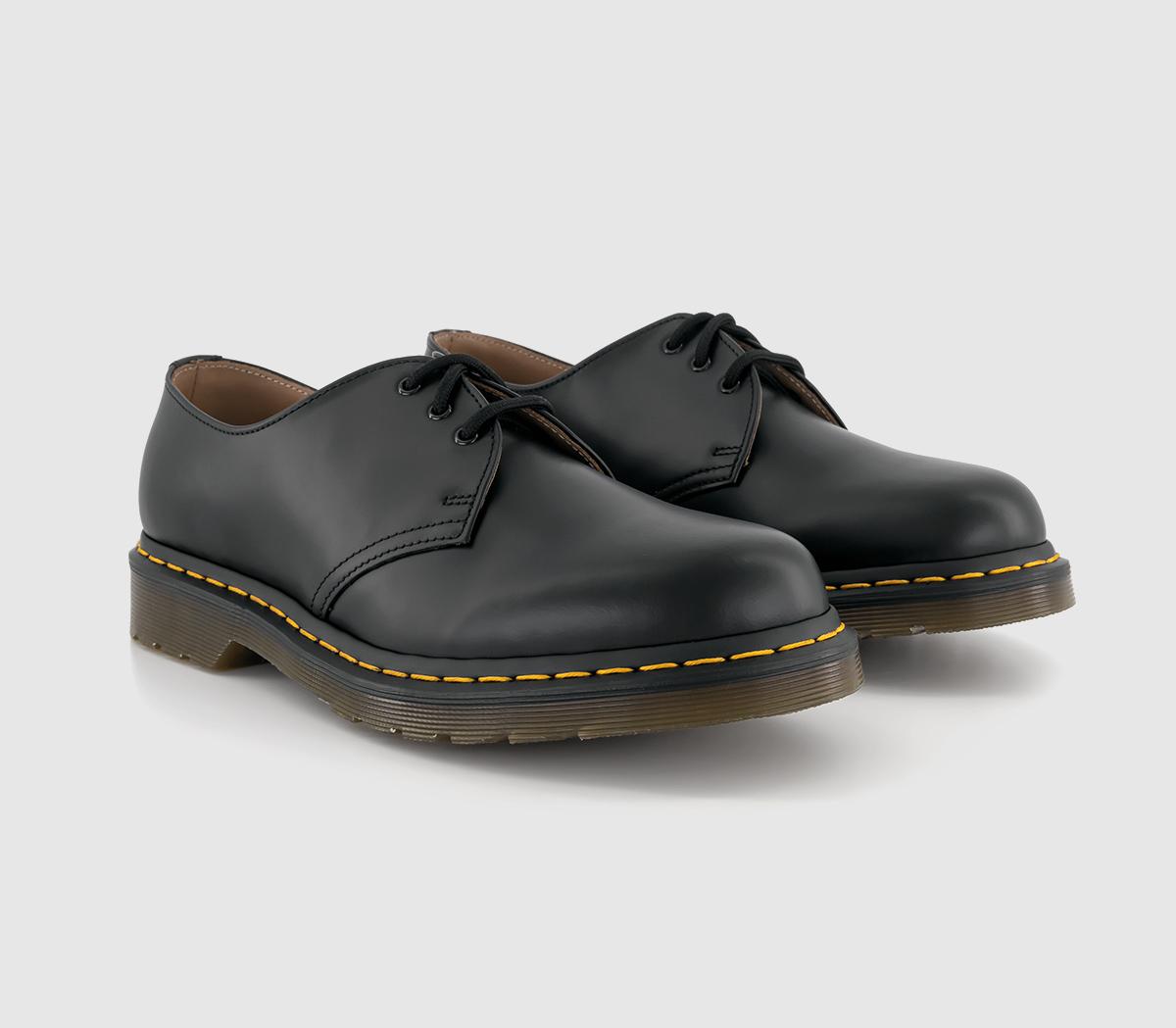 Dr. Martens Mens Black Leather Plain Classic 3 Eye Lace Shoes, 6