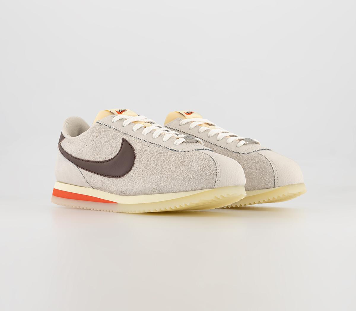 NikeCortez TrainersSail Earth Light Orewood Metallic Silver Picante R