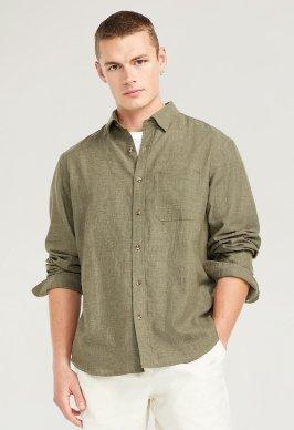 Men's Casual & Button-Up Shirts