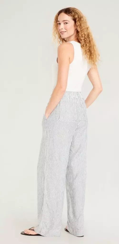 Wide leg.