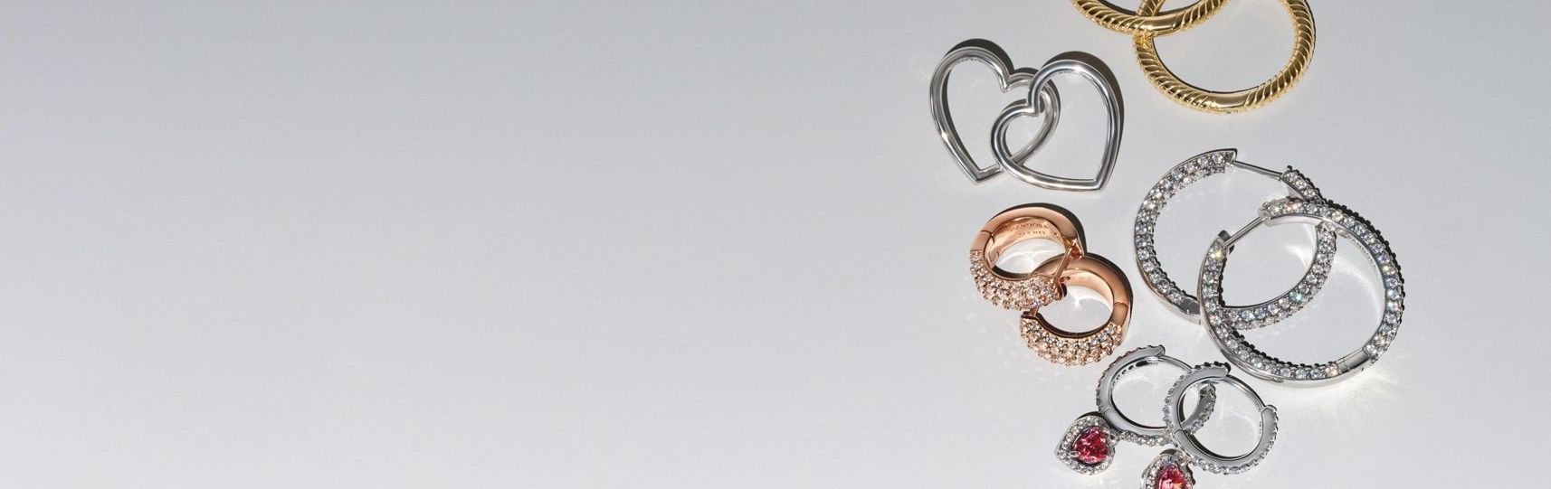 ピアス＆イヤリング l Pandora（パンドラ）