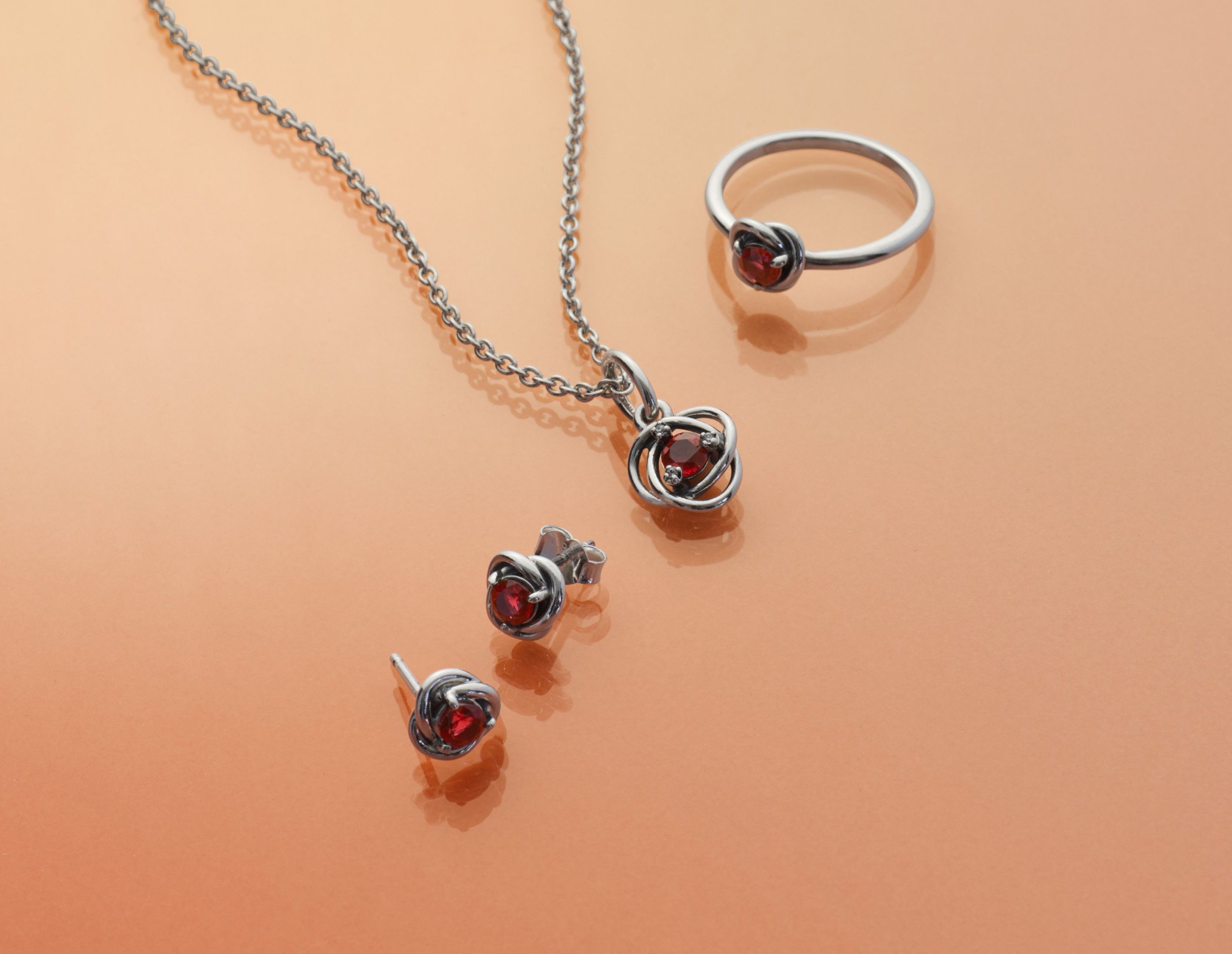 Pandora leo charm hot sale