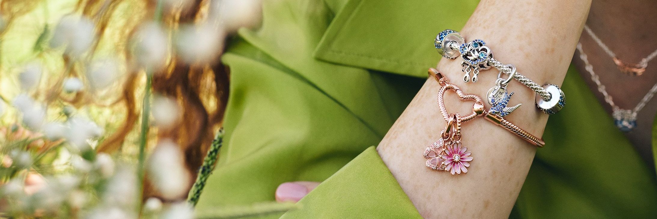 Como combinar pulseras Pandora ES