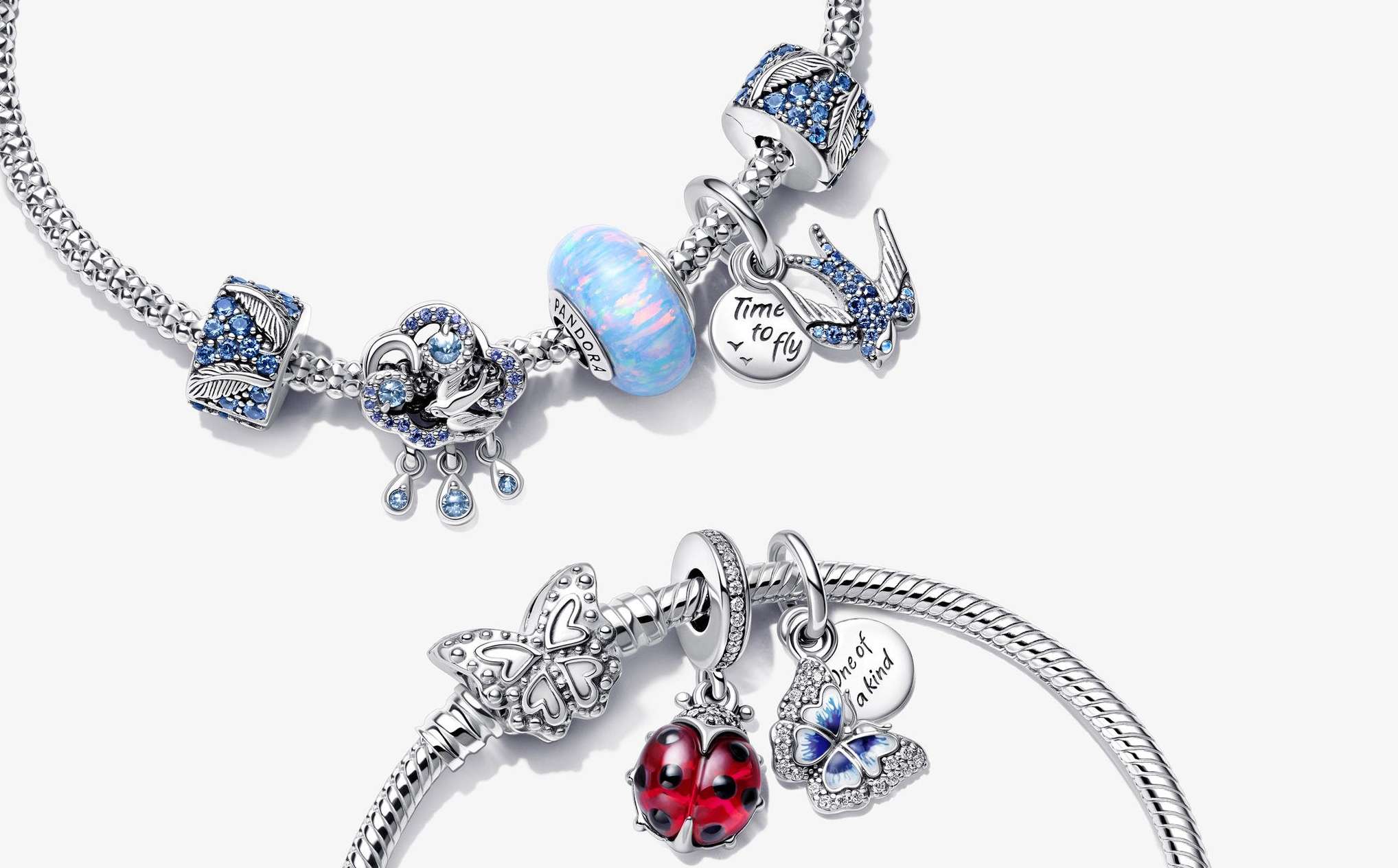 Bracelets Pandora Moments avec des charms sur le thème du printemps en argent 925/1000e.