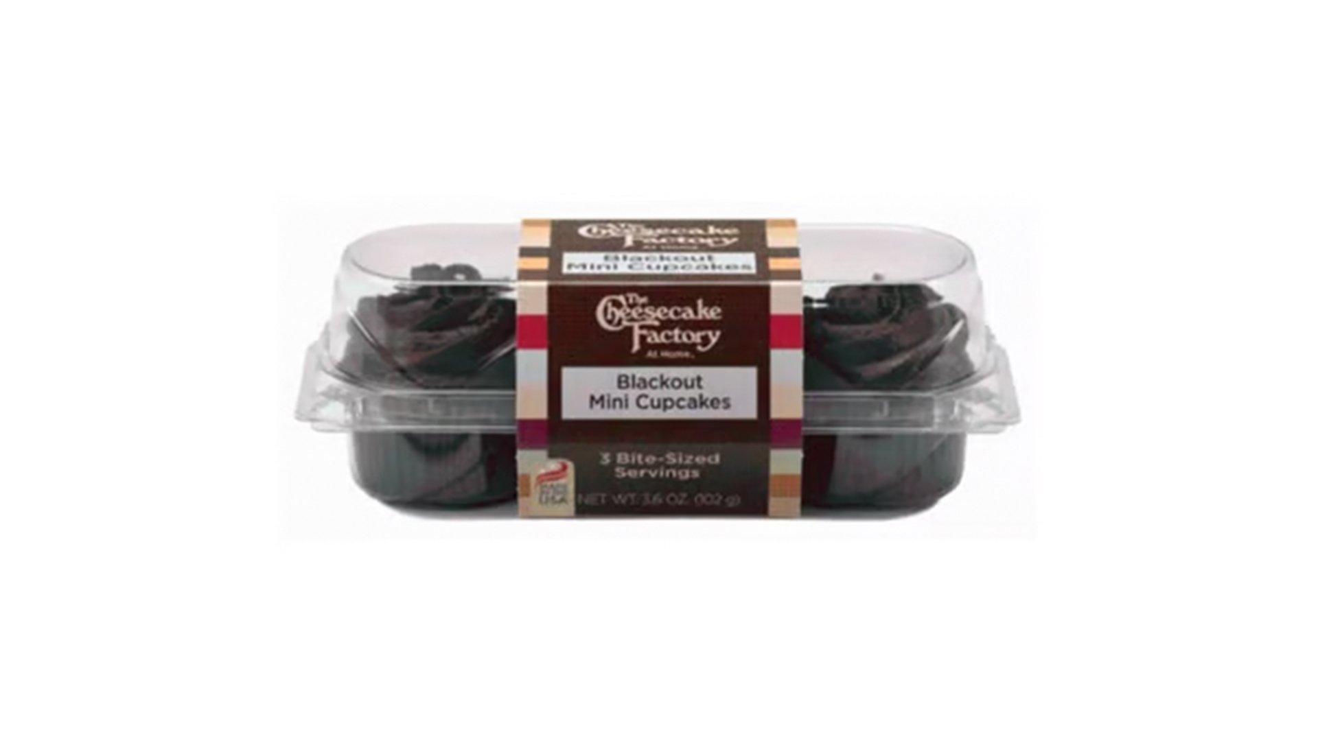 The Cheesecake Factory At Home Mini Cupcakes Blackout (3 ct)