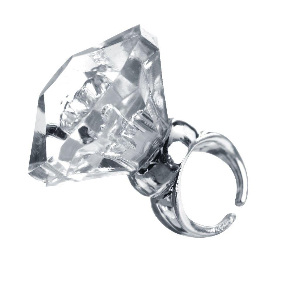 Big fake diamond ring on sale toy