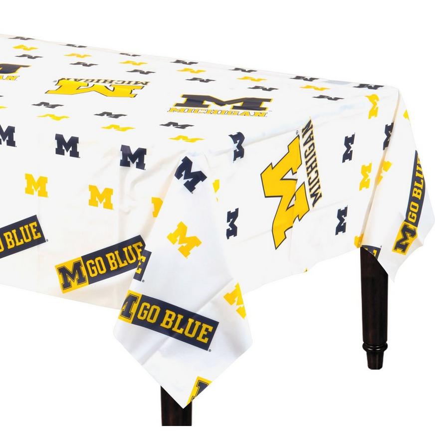 University of Michigan Plastic Tablecloths 3 ct 