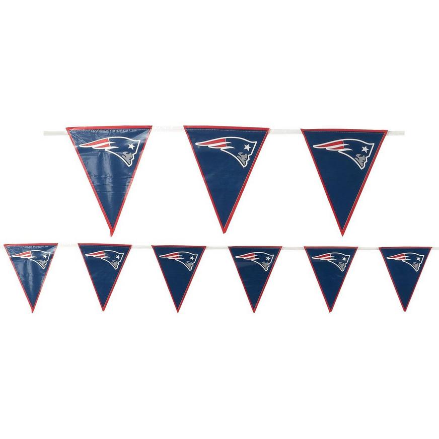 Basic New England Patriots Party Kit for 18 Guests