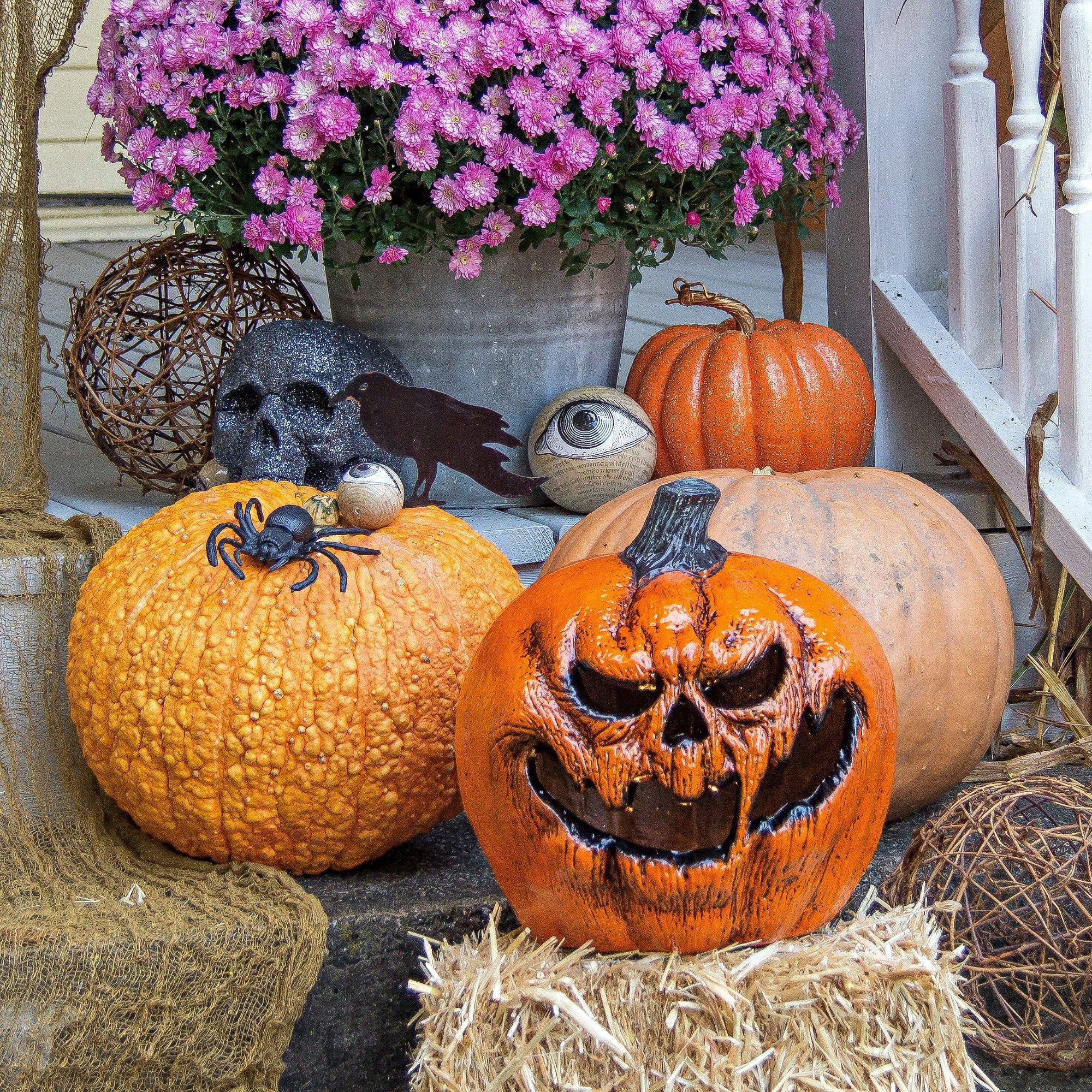 Light-Up Evil Pumpkin