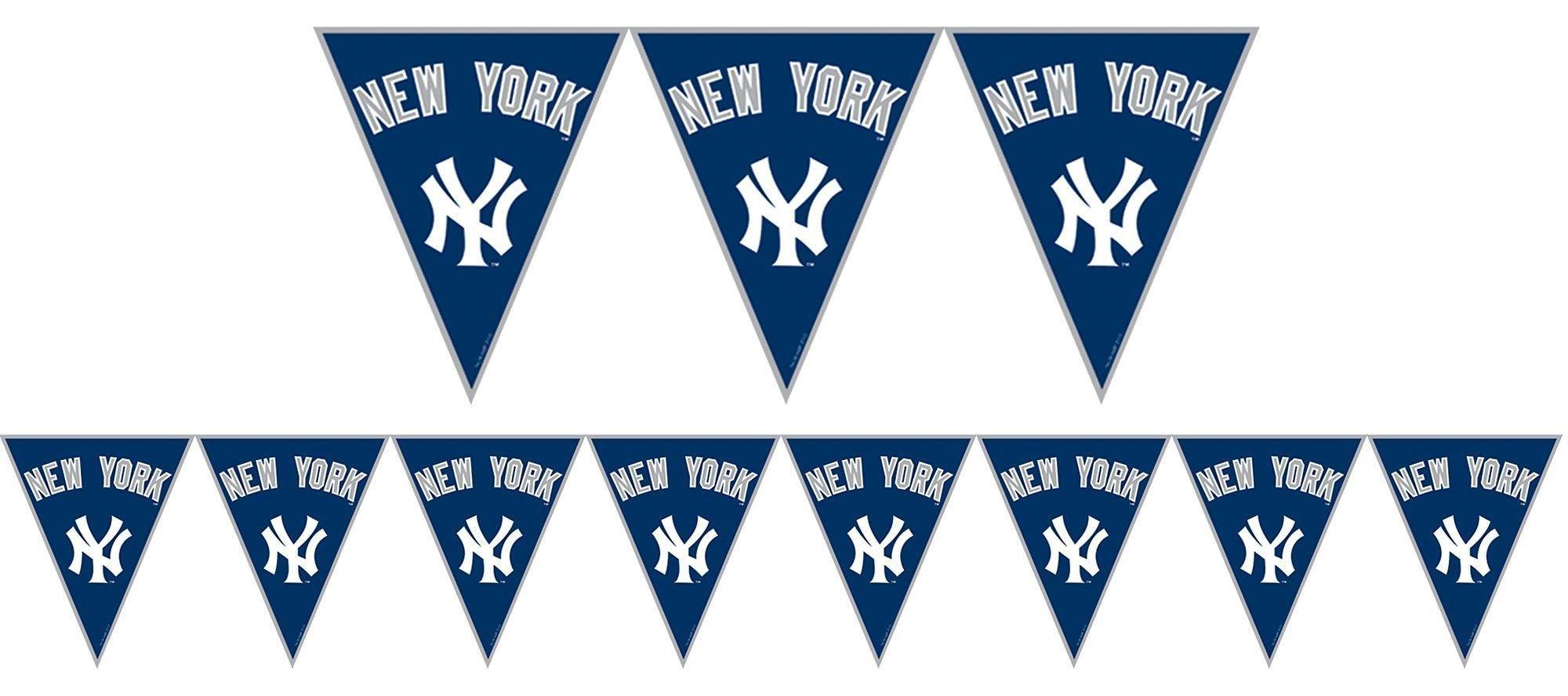  Amscan New York Yankees Party Napkins - 6 1/2' x 6 1/2', White,  Pack of 36 : Toys & Games