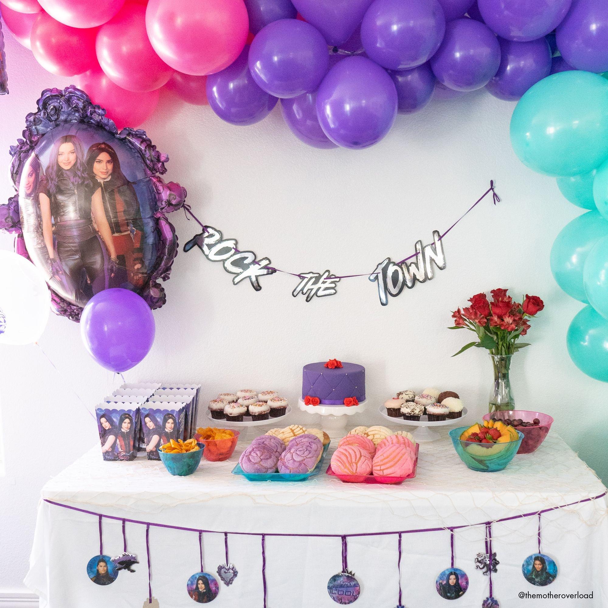 Descendants 3 Birthday Party Decoration Pack with Purple Scene Setter