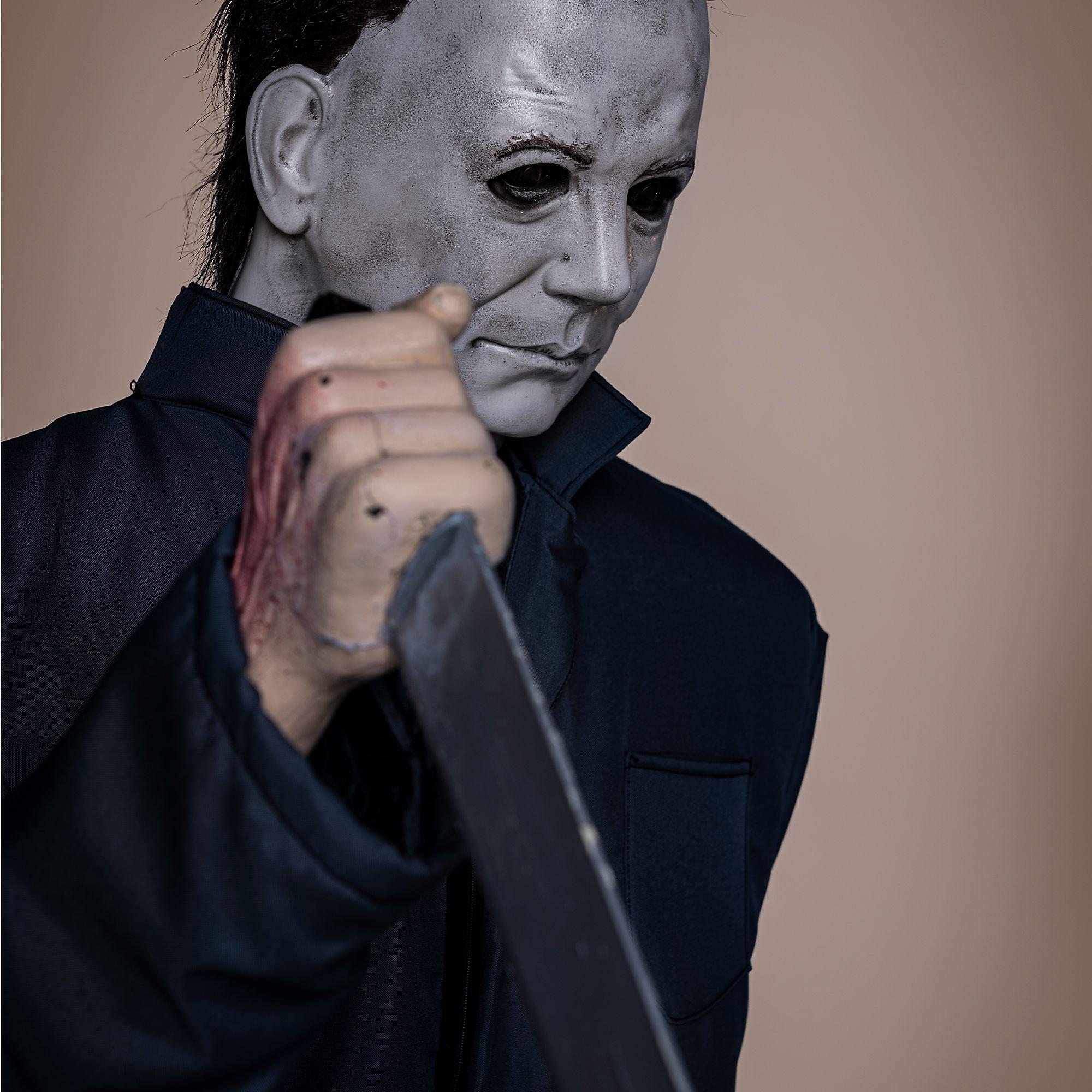 Animatronic Michael Myers Halloween Decoration, 6.6ft - Halloween ...