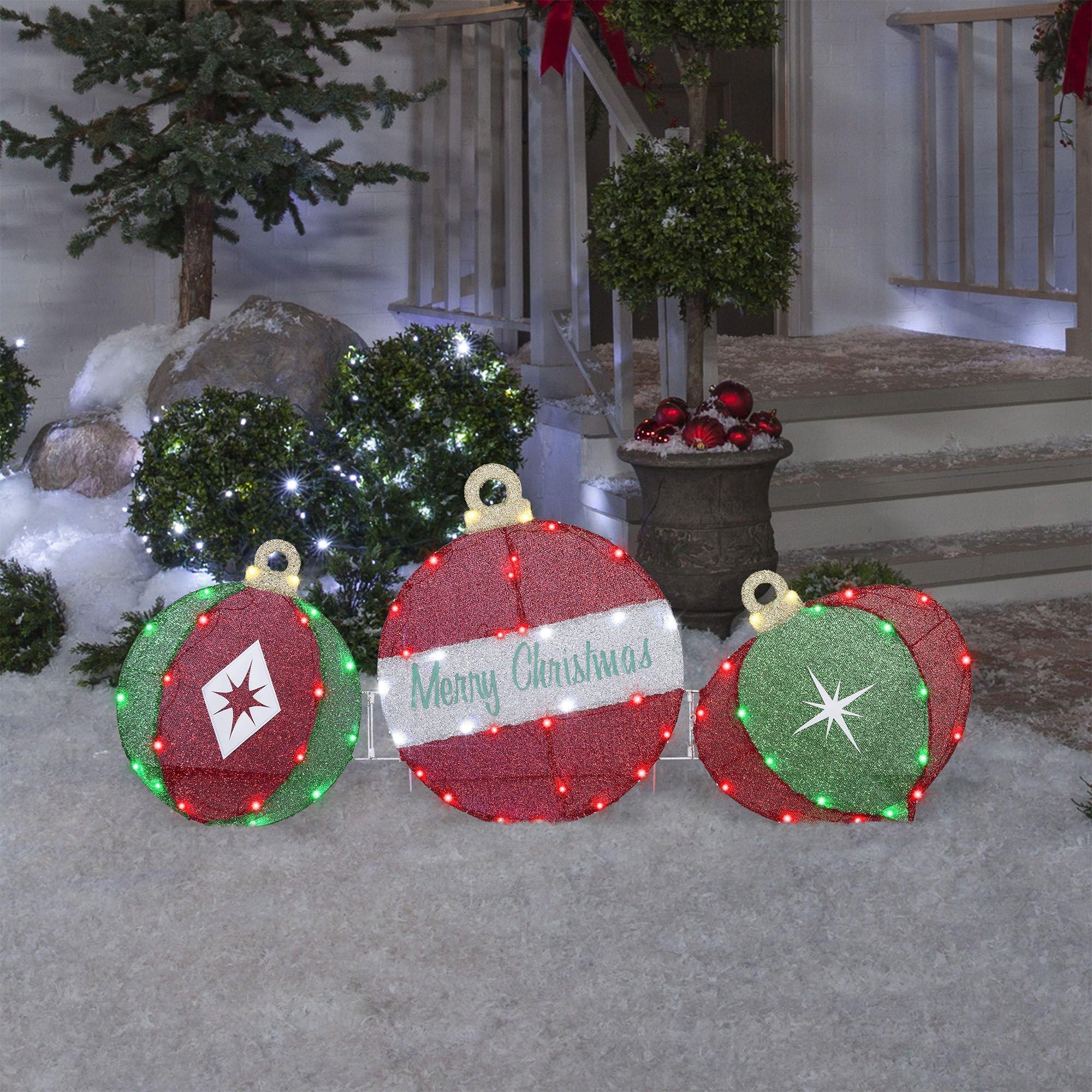 Outdoor Christmas Decorations | Party City
