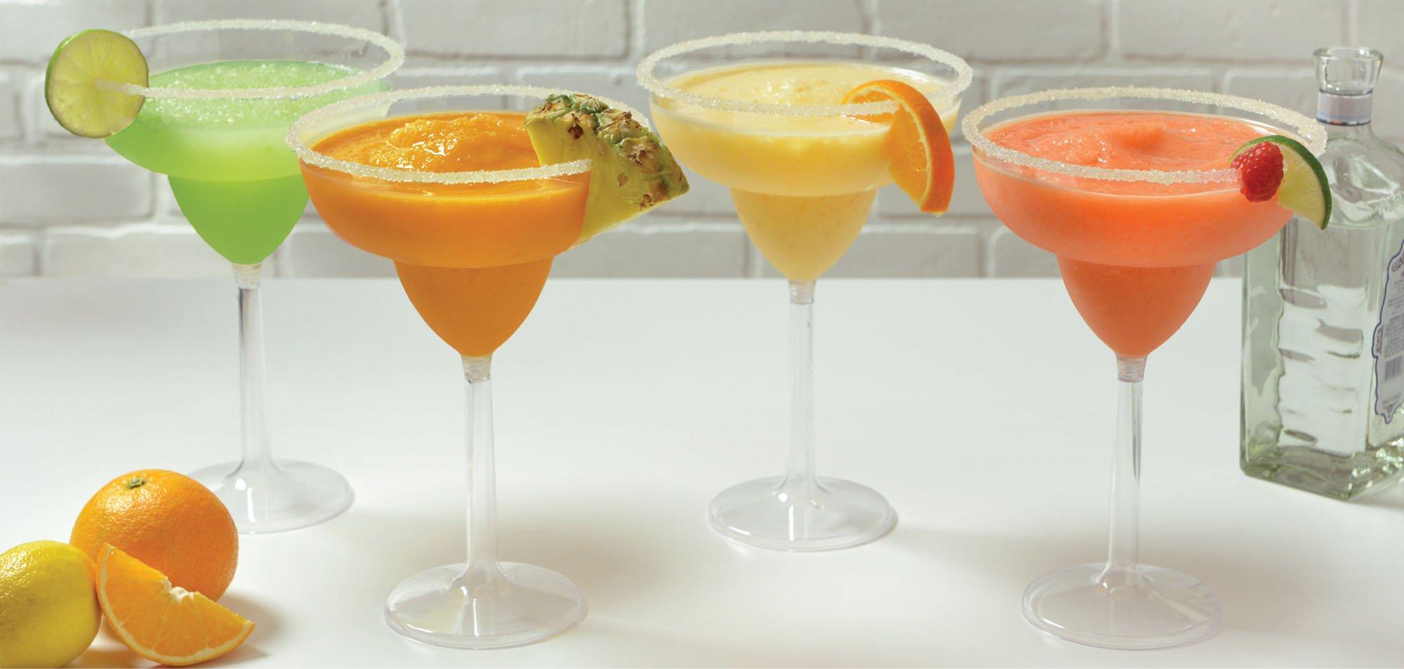 Jumbo Clear Plastic Margarita Glasses, 30oz, 4ct Party City