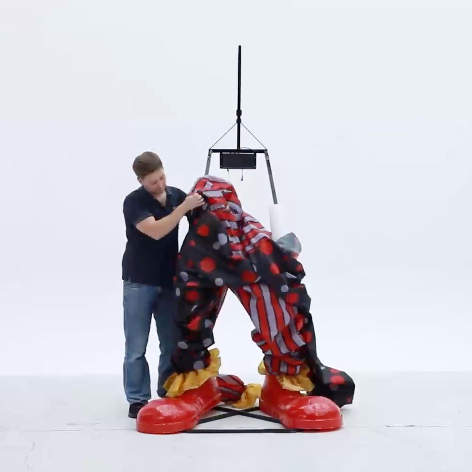 Animatronic LightUp Talking Cackles the Clown, 12ft Halloween
