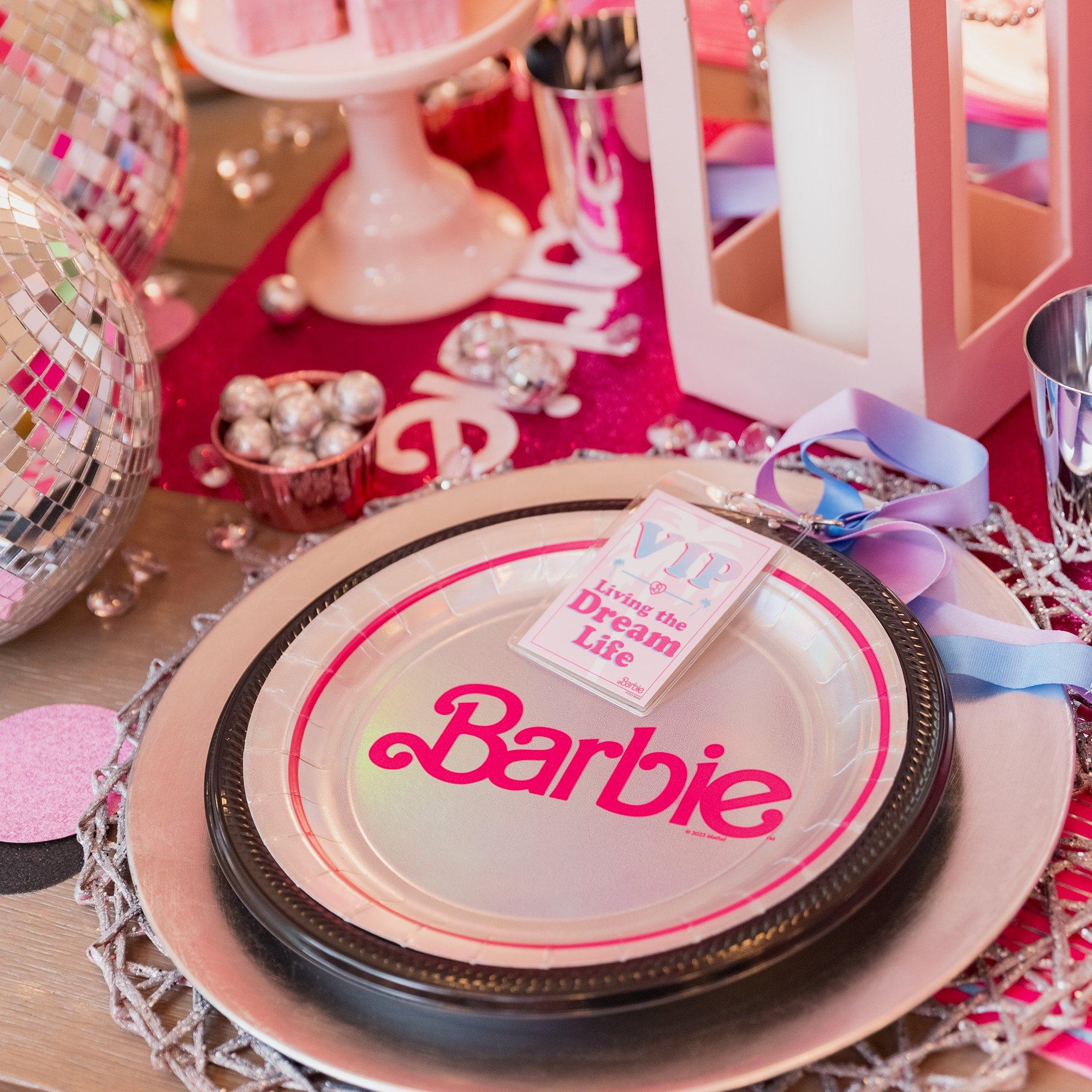 Metallic Malibu Barbie Paper Lunch Plates, 9in, 8ct