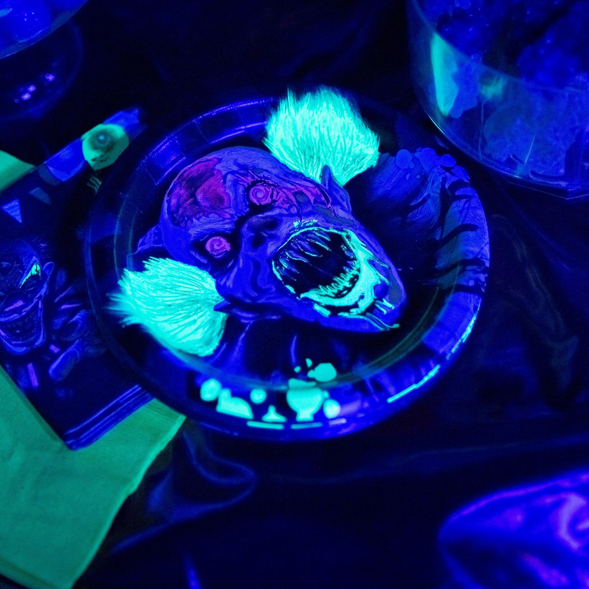 Creepy Carnival Black Light Reactive Paper Dessert Plates, 6.75in, 20ct