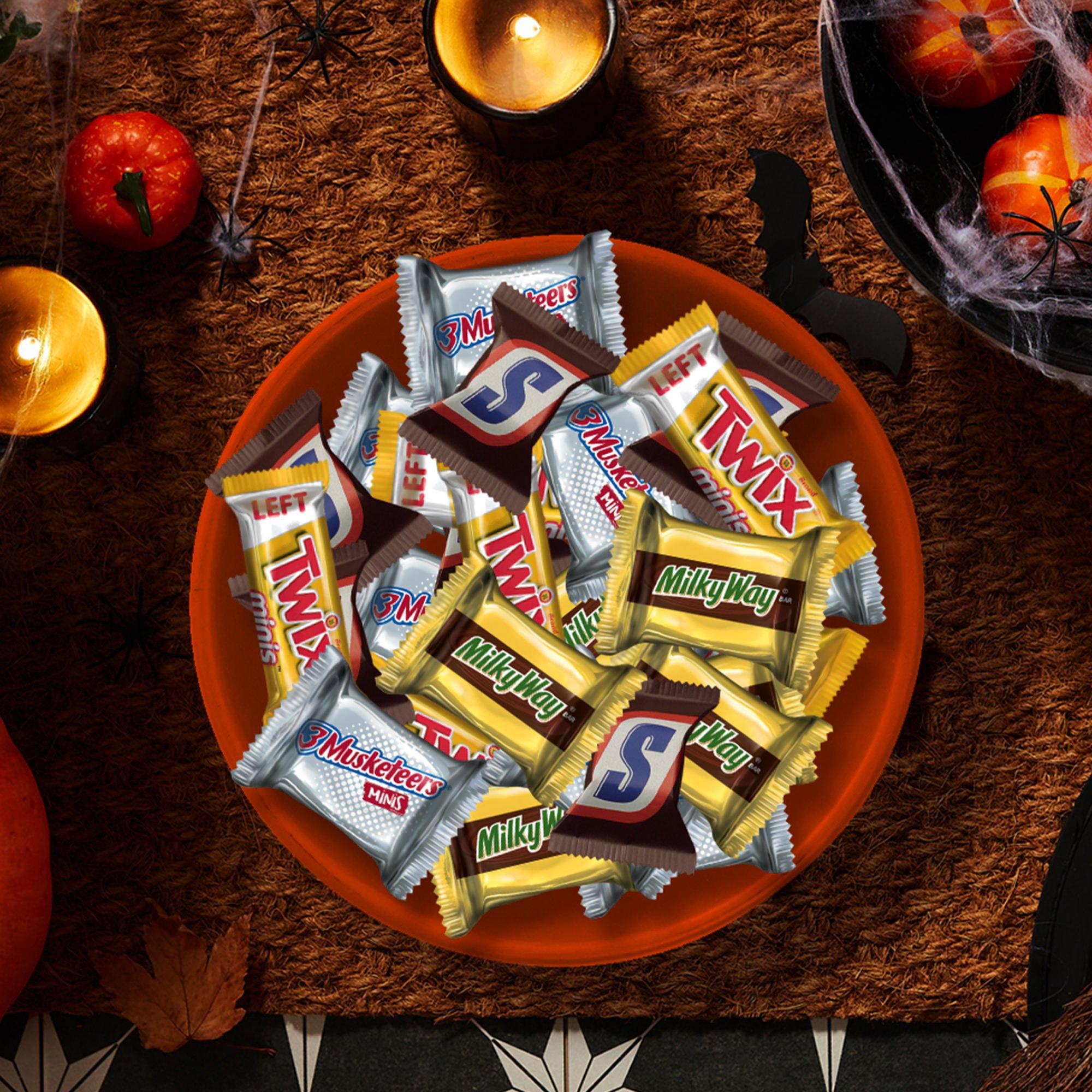 Halloween Mixed Chocolate Variety Minis Bag, 8.57oz, 30pc - 3 Musketeers, Milky Way, Snickers & Twix