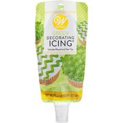 Wilton Green Icing Pouch with Tips