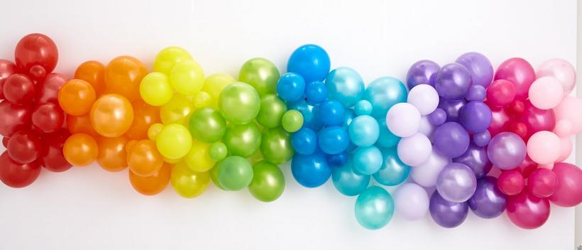 How to Make a Simple DIY Balloon Garland