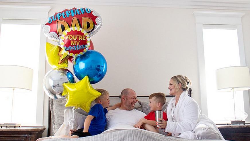 super hero dad balloons