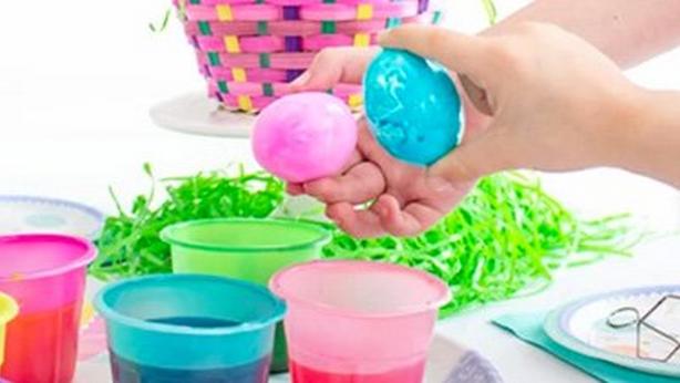 Easter Eggs & Coloring Kits