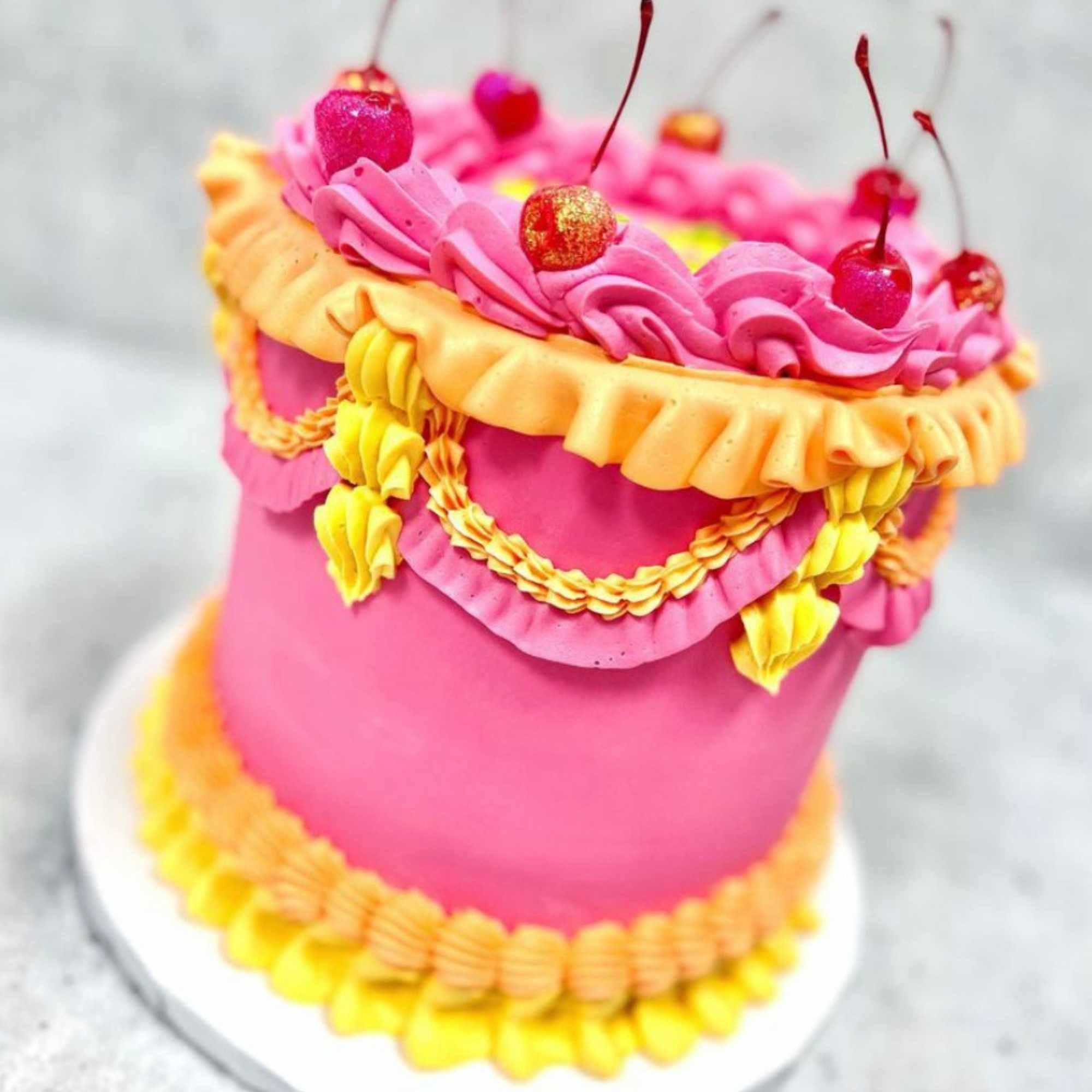 Pink LV Birthday Cake cake flavor-Vanilla buttercream with cookies