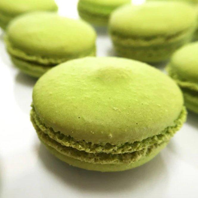 Freed's Bakery - Pistachio French Macaron