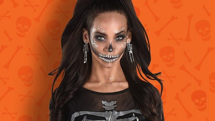 Black and Gold Glam Skull - Face Paint for a Halloween night out