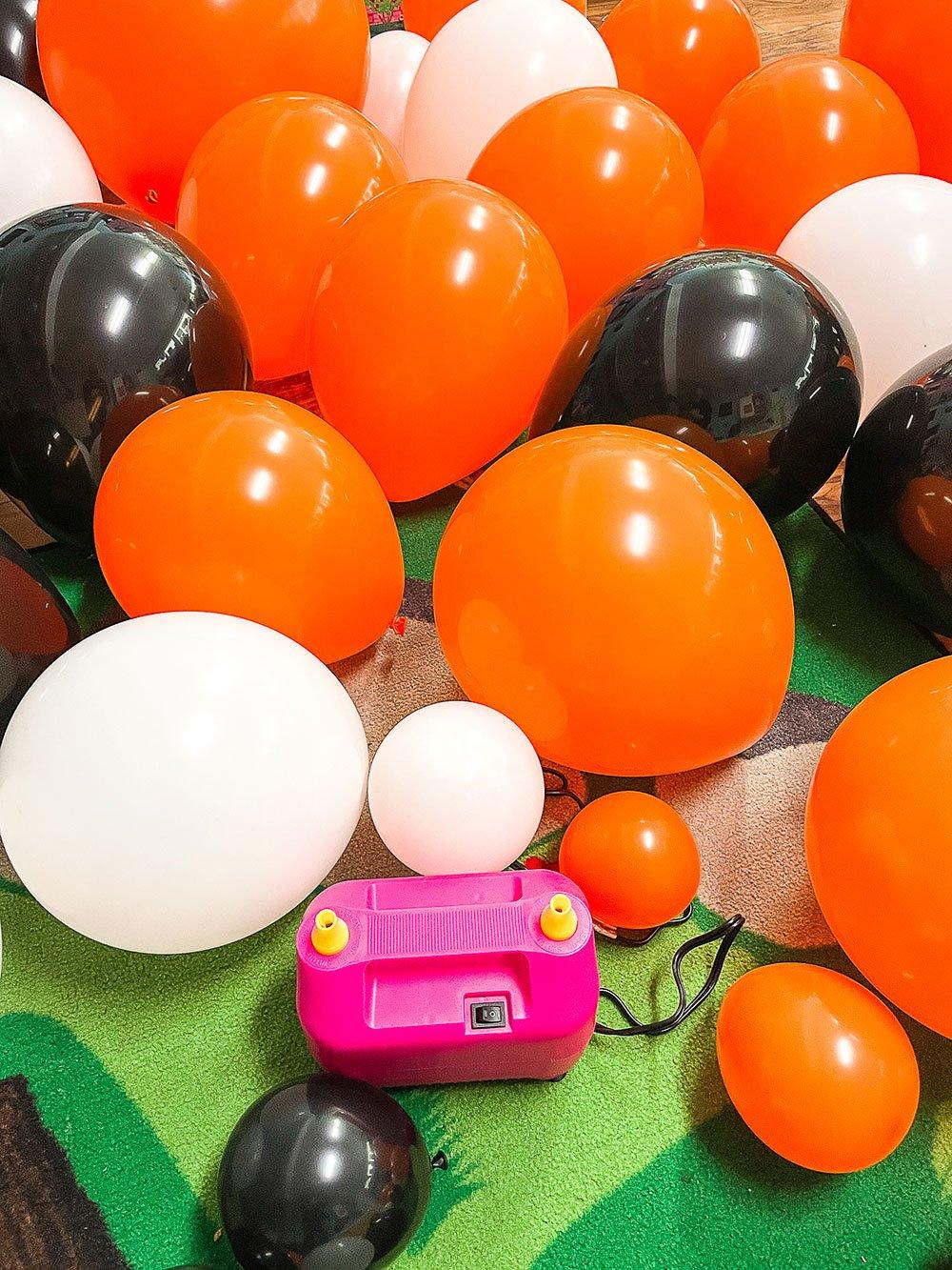 StepByStep DIY Balloon Arch Instructions Party City