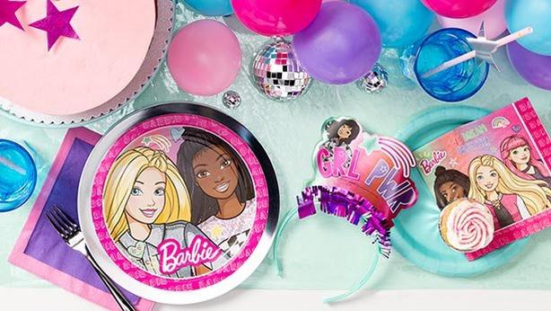 Kit festa Barbie Decoração Aniversá Toalha Rosa + Painel TNT - Rivfestas  itens para Decoração de festas