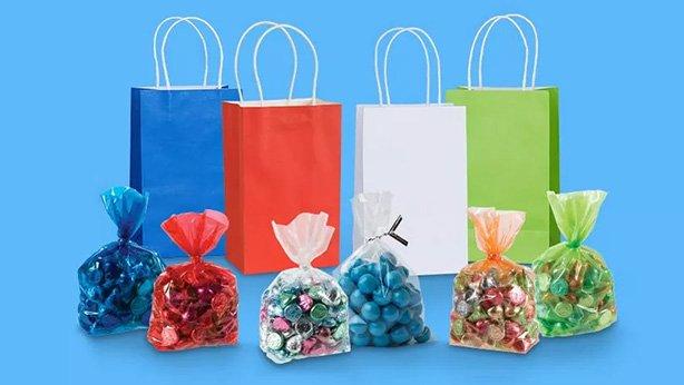 Containers & Treat Bags
