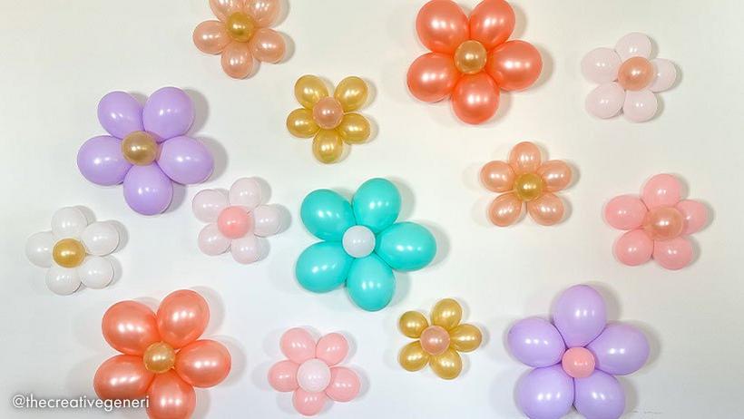 How to Make Balloon Flowers Wall