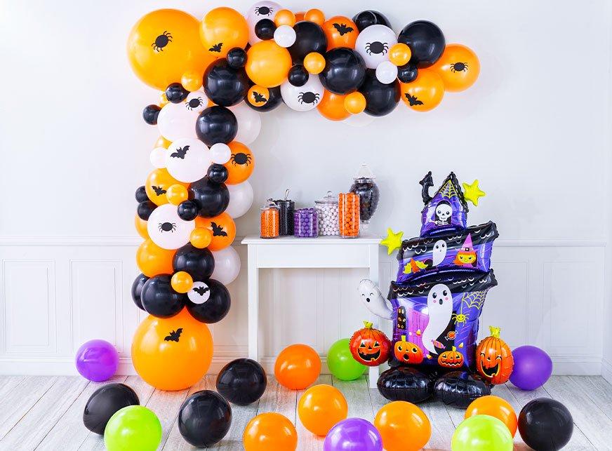 DIY Halloween Decorations Balloon Garland