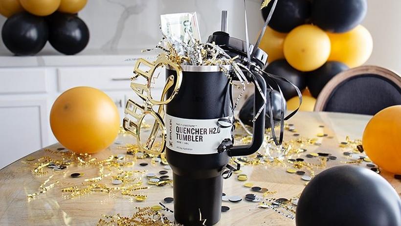 Easy DIY Balloon Gifts Graduates Will Love
