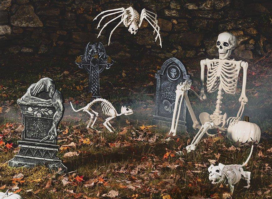Halloween Animatronics Ideas Graveyard Scene