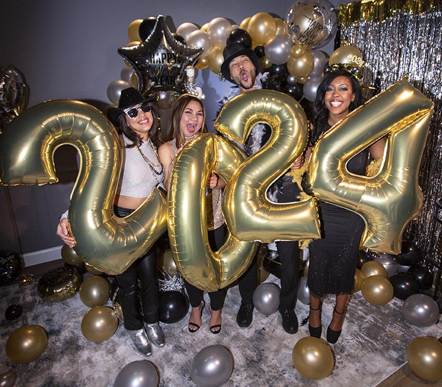 New Year's Eve Party Decorations & Supplies Party City