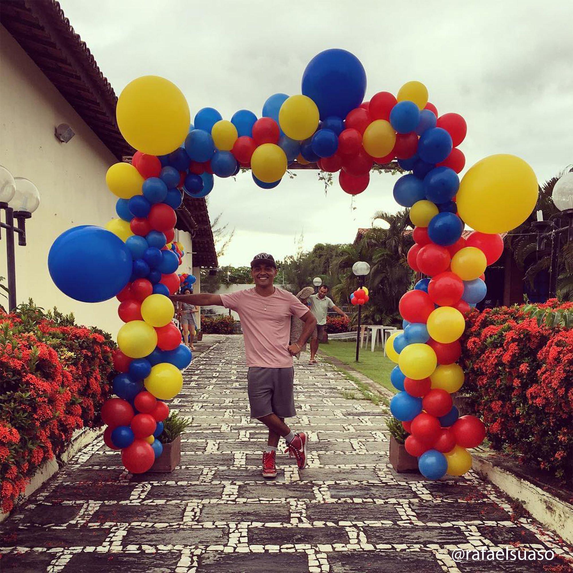 Oversized Balloon Arch
