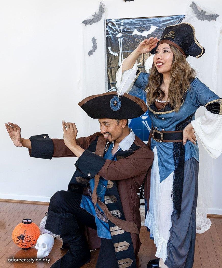 Unique Halloween Pirate Couple Costumes