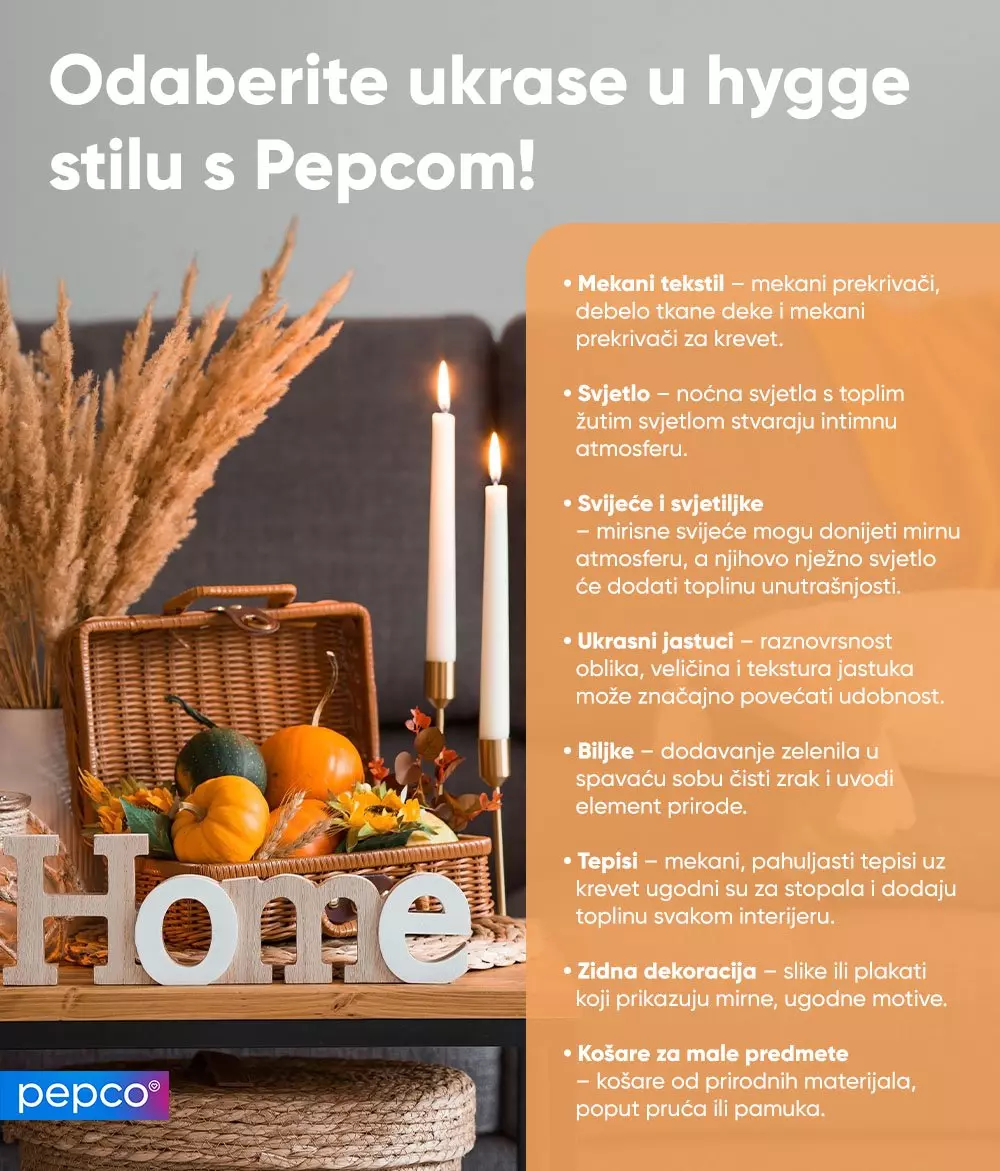 Hygge dekoracija s pletenom košarom, bundevama, svijećama, suhim cvijećem i natpisom "Home".