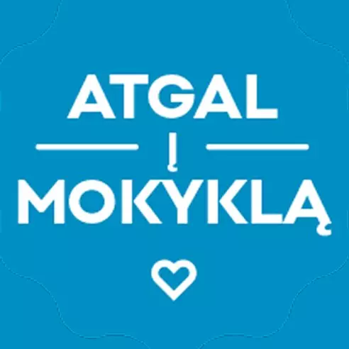 Pepco atgal į mokyklą reklama su baltu tekstu ir širdies simboliu ant mėlyno fono.