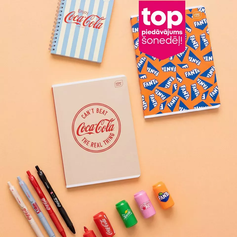 Pepco Coca-Cola un Fanta zīmola kancelejas preces, tostarp spirālbloknotus, pildspalvas un dzēšgumijas.