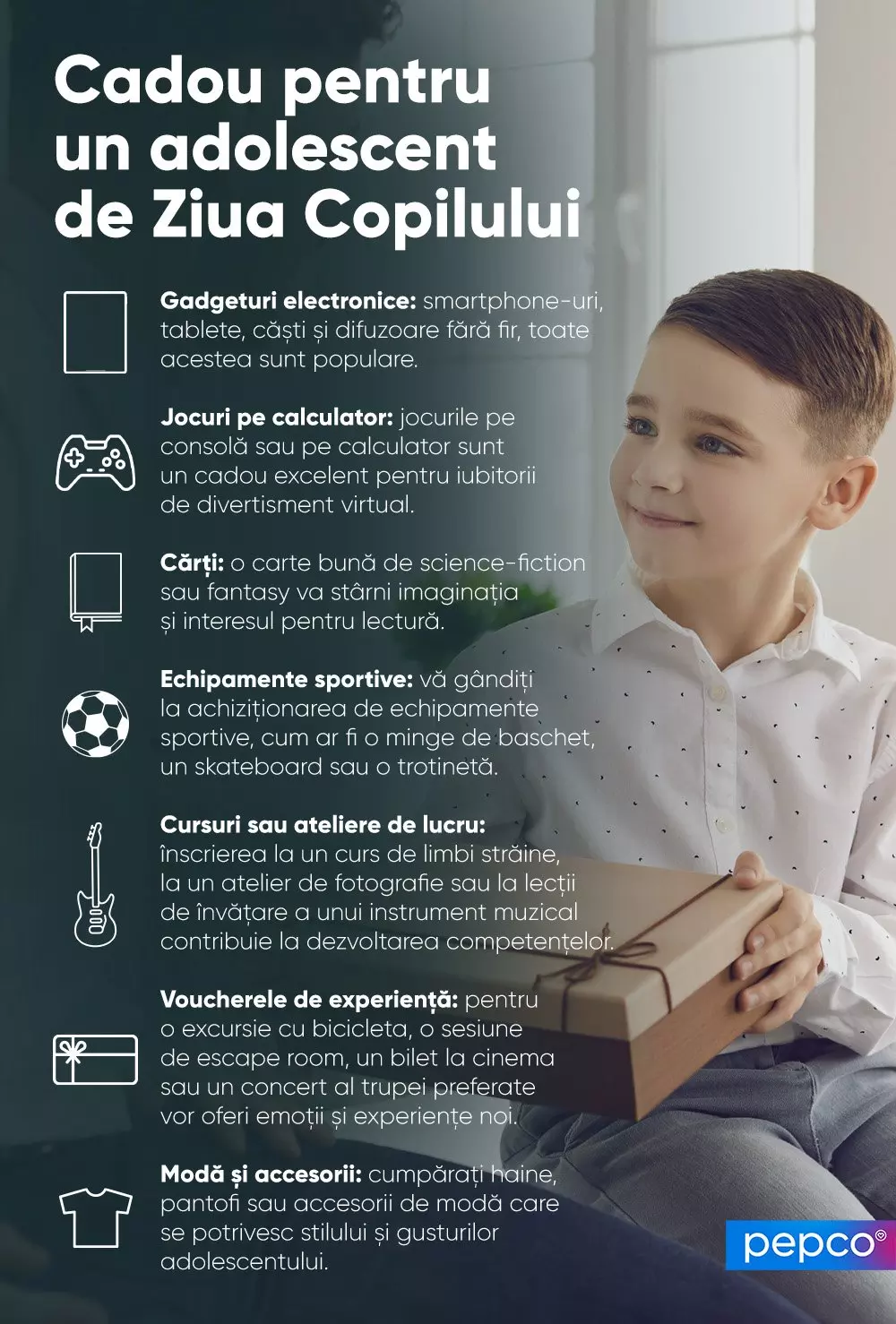 Băiat zâmbitor ținând un cadou împachetat, alături de o listă cu sugestii de cadouri pentru adolescenți de Ziua Copilului.