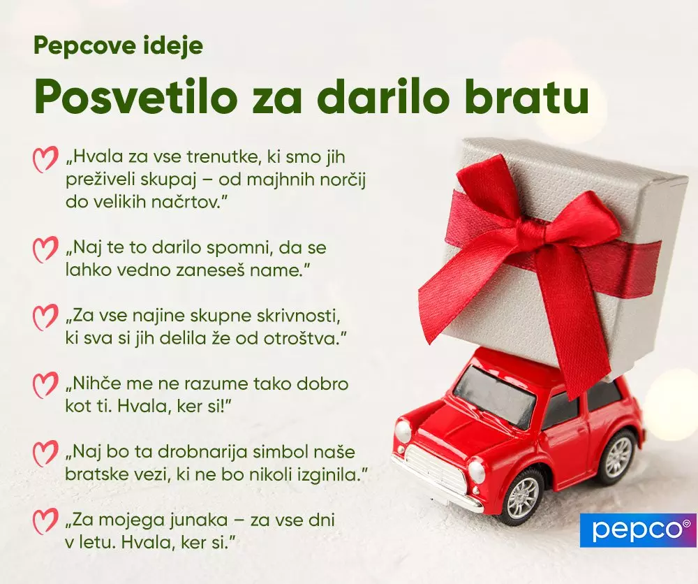 Rdeč igrač avto z veliko belo darilno škatlo, okrašeno z rdečo pentljo, na strehi.