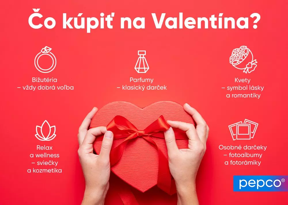 Ruky držiace darček v tvare srdca s mašľou na červenom pozadí s tipmi na valentínske darčeky od Pepco.