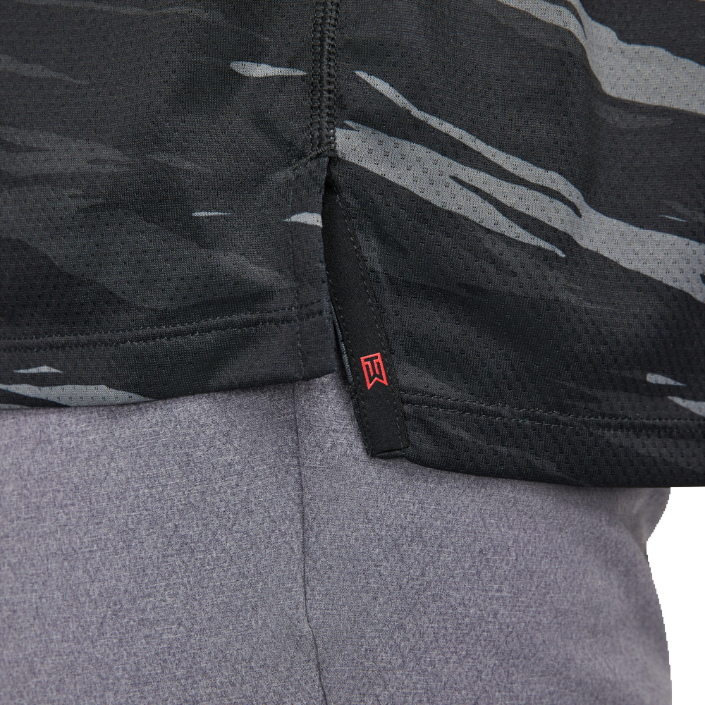 Dri-FIT ADV Tiger Woods Men's Short Sleeve Golf Polo Shirt