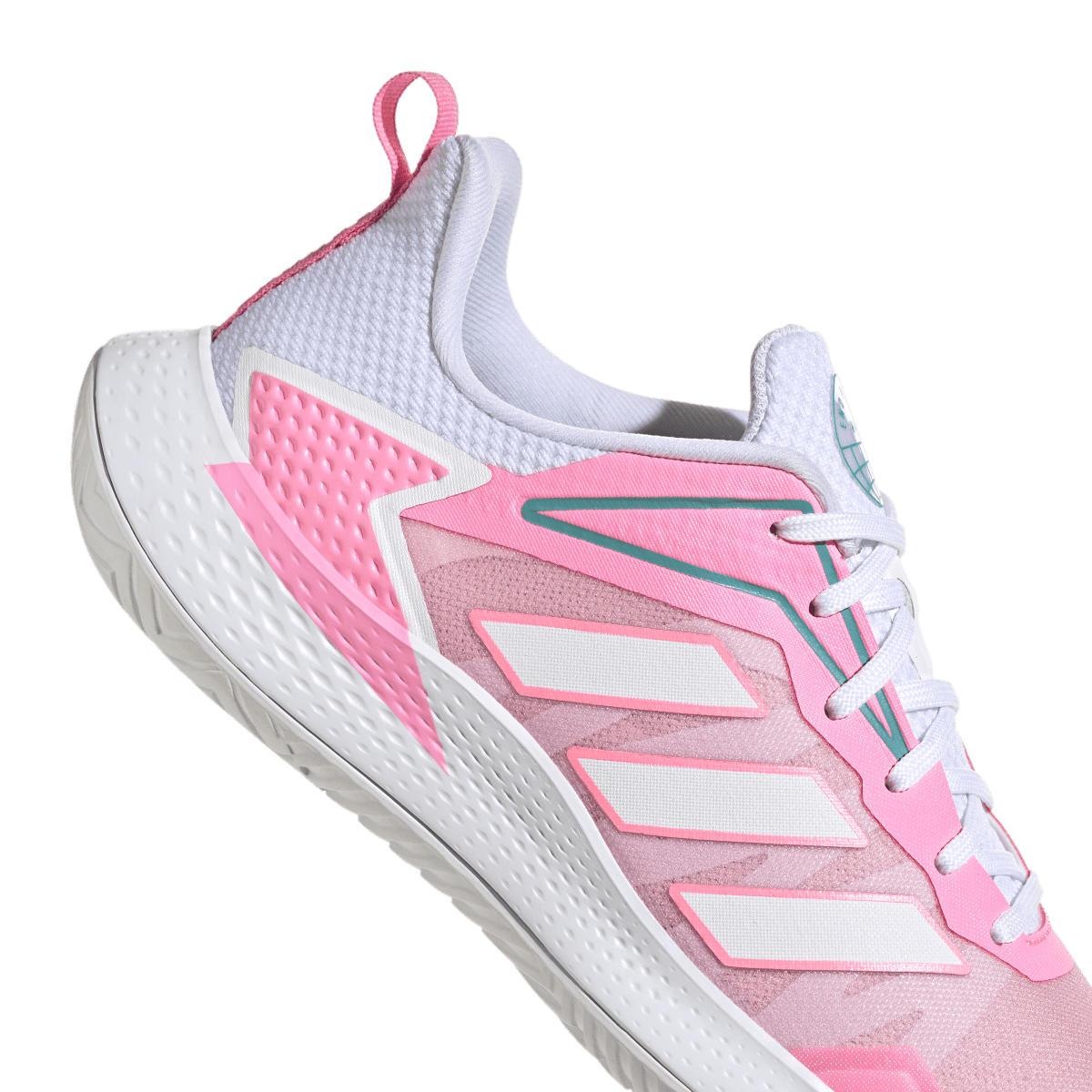 Defiant Speed '22 Women's Tennis Shoe