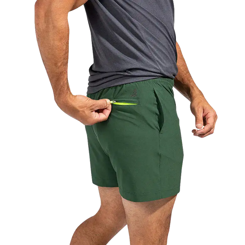 The Greeneries Men's 5.5" Golf Shorts