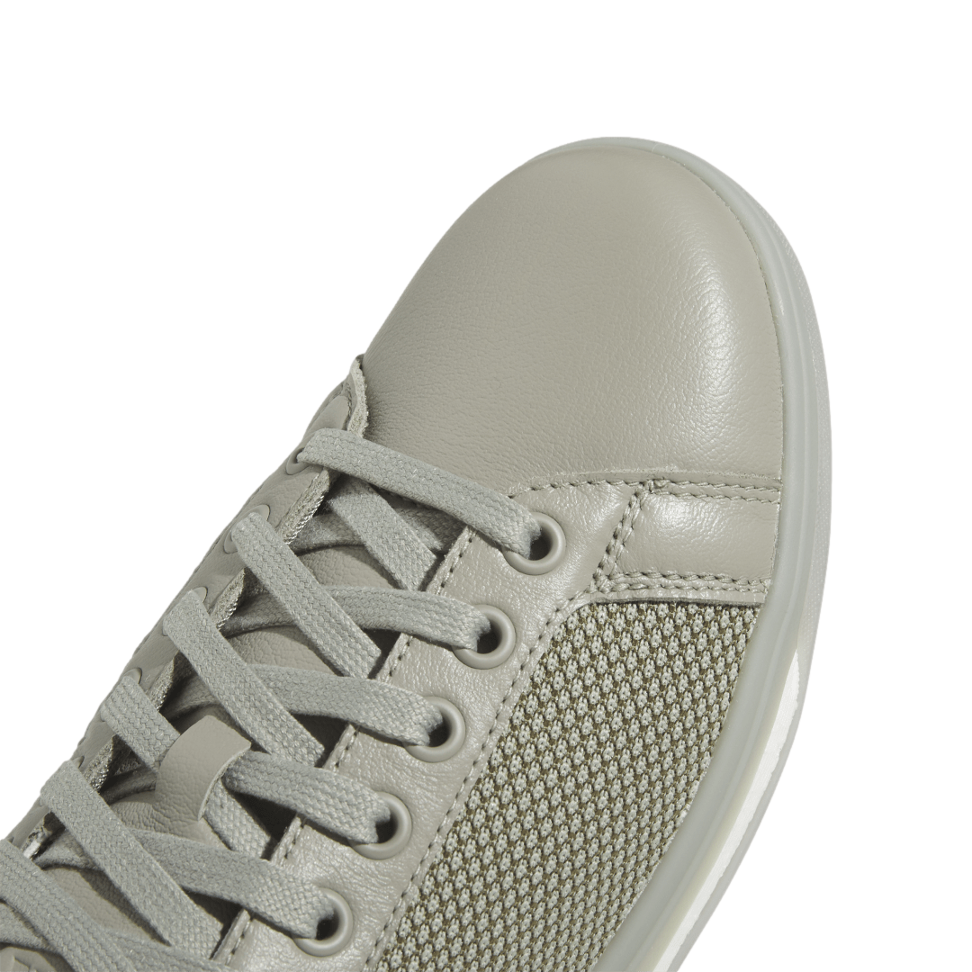 Go-To Men's Spikeless Golf Shoe